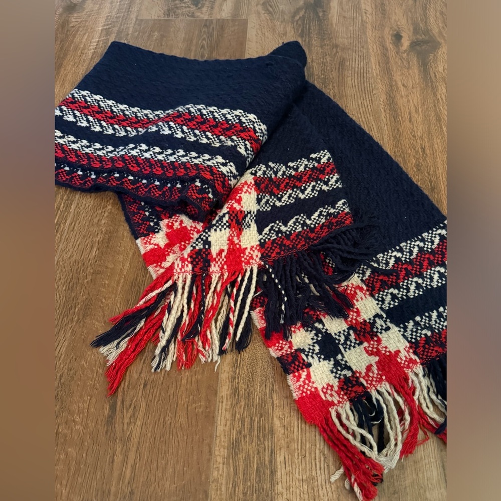Gorgeous Blanket Scarf with Fringe